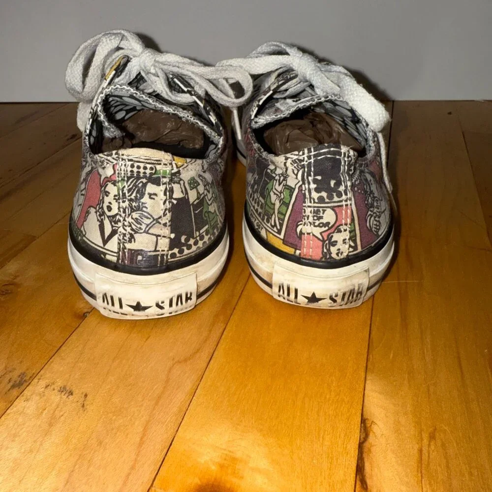 Converse Low Tops Chuck Taylor All Stars Comic Strip Unisex Mens‎ 5, Women's 7 - Picture 3 of 9